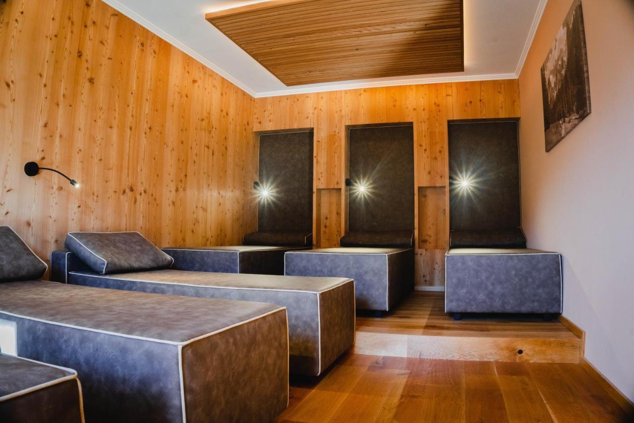 Dolomitenhotel Weisslahnbad Tires Luaran gambar