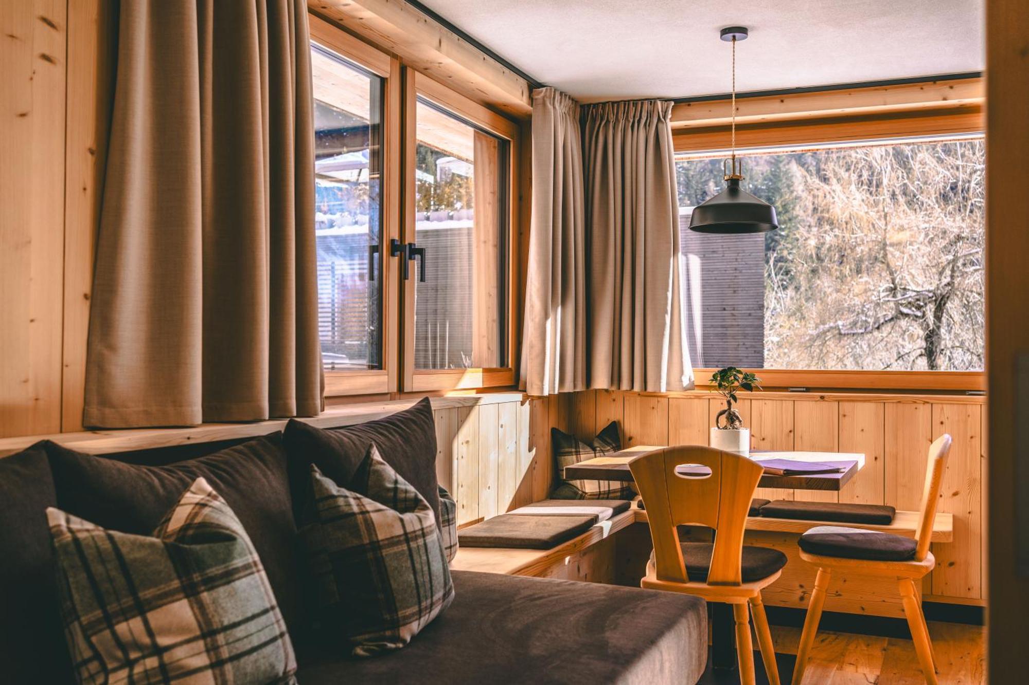 Dolomitenhotel Weisslahnbad Tires Luaran gambar