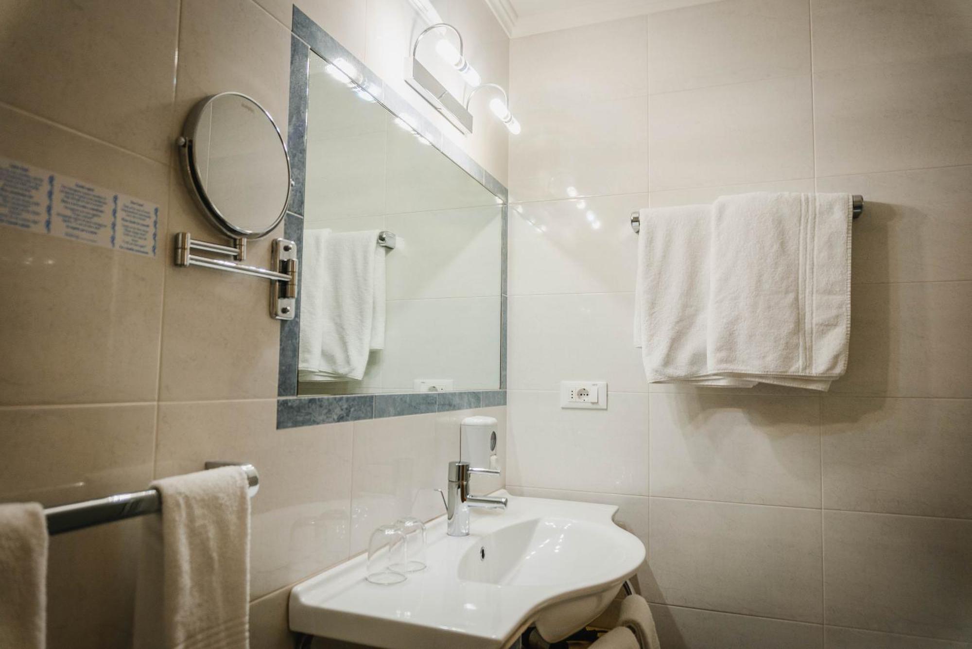 Dolomitenhotel Weisslahnbad Tires Luaran gambar