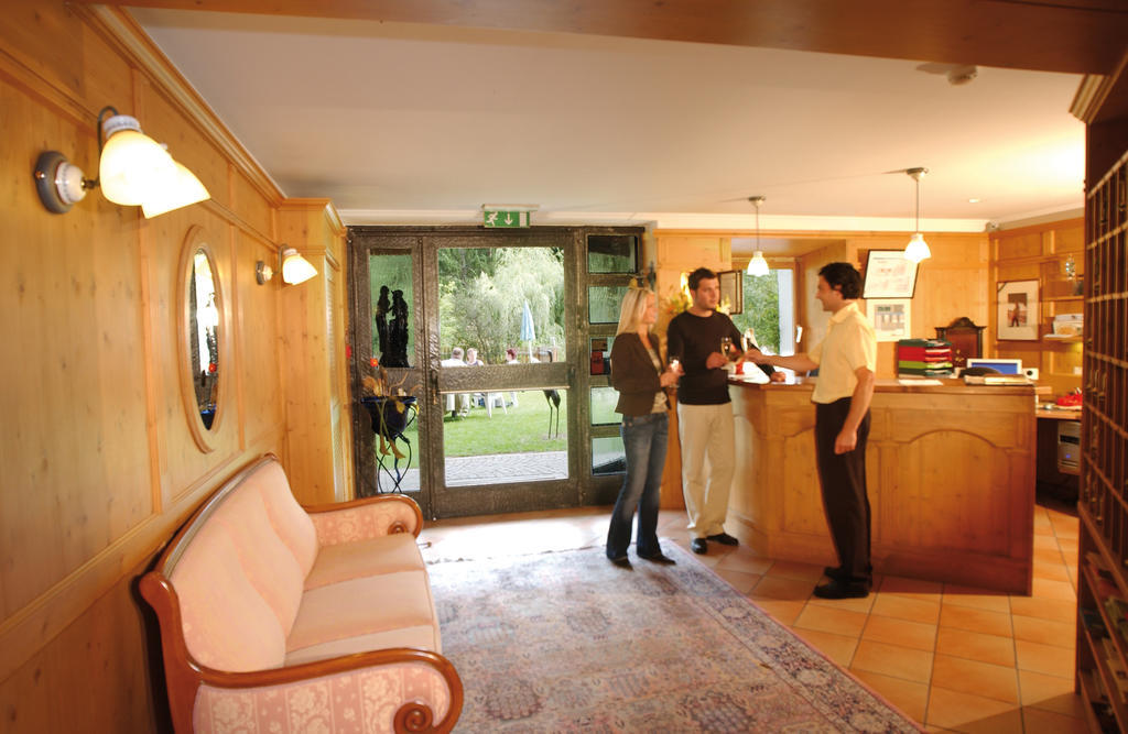 Dolomitenhotel Weisslahnbad Tires Luaran gambar