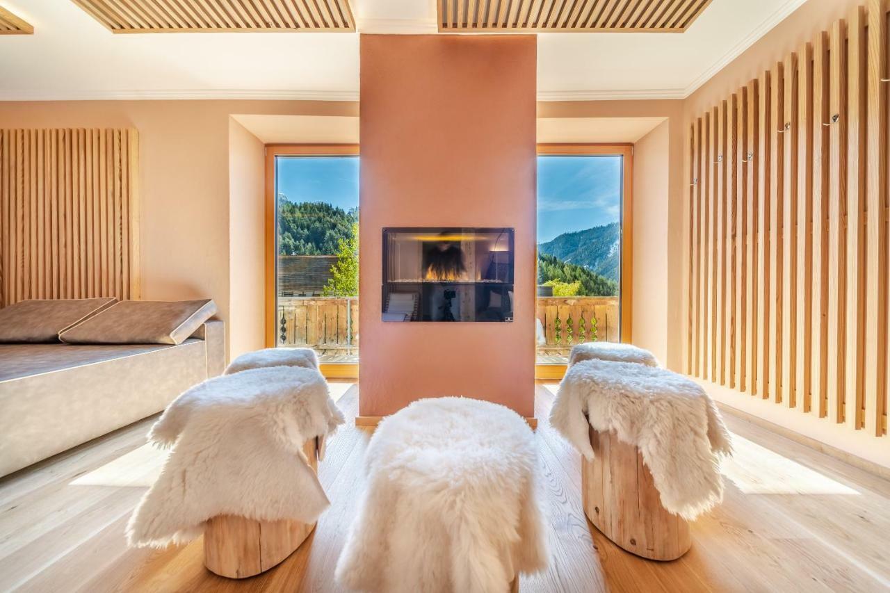 Dolomitenhotel Weisslahnbad Tires Luaran gambar